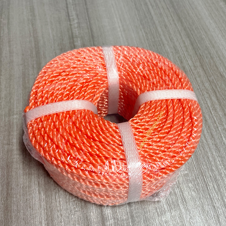 China Hot Sells 3/4 Strands Good Quality PE Polyethylene Ropes 6MM 16MM PE Plastic Packaging Rope 3